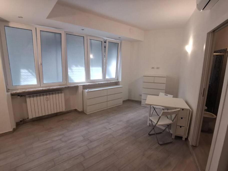 Confortable And Centrally Milan Flat Exteriör bild