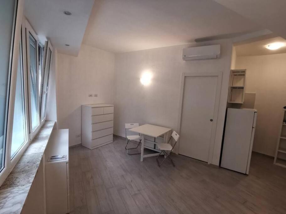 Confortable And Centrally Milan Flat Exteriör bild
